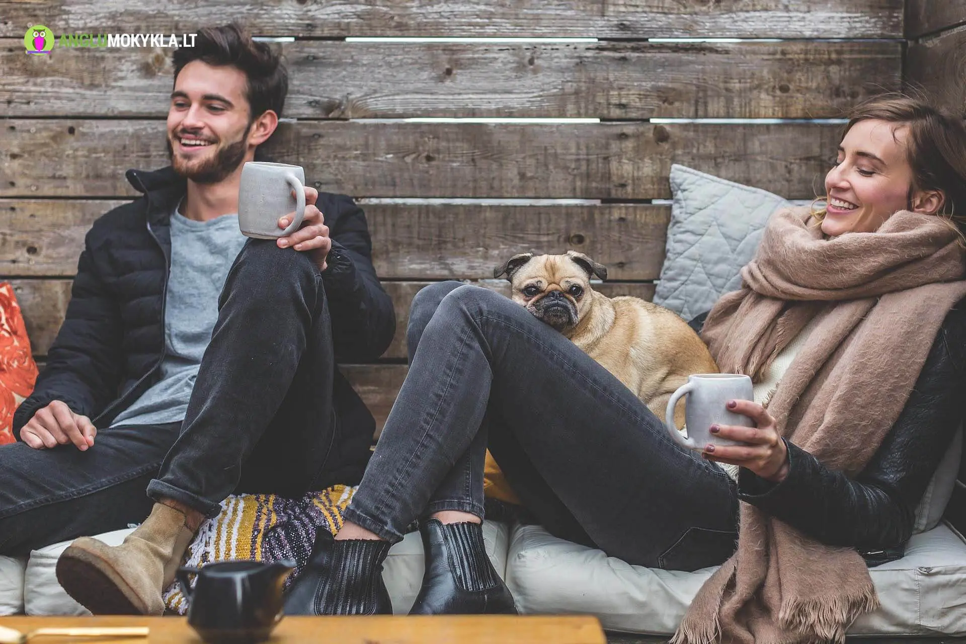 Anglų Kalbos Pamokos: Kaip Išmokti Anglų Namuose? (2025)