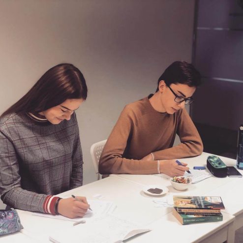 Anglų Kalbos Pamokos, Korepetitoriai