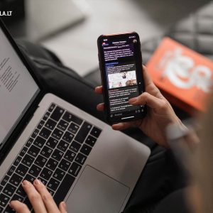 Geriausios Anglų Kalbos Programėlės ir 5 Patarimai Kaip Praplėsti Anglų Kalbos Žodyną (2025)